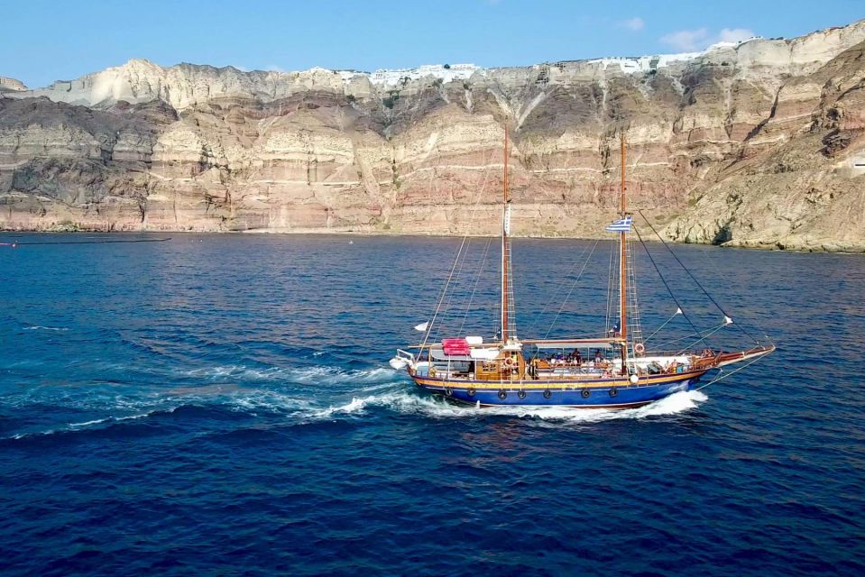 Santorini: Mythical Day Trip to Akrotiri With Volcano Cruise - Mythical Atlantis Experience