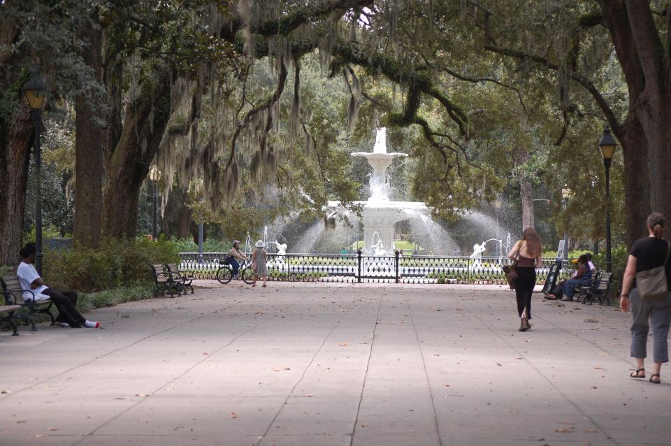 Savannah: Heart of Savannah Walking Tour - Full Description