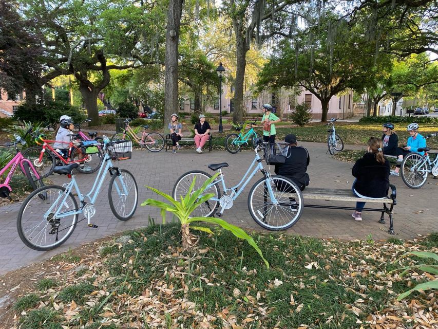 Savannah: Historic District Guided Bike Tour - Historic District Exploration