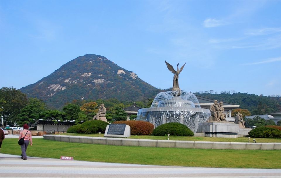 Seoul: Royal Palace Morning Tour Including Cheongwadae - Booking Information