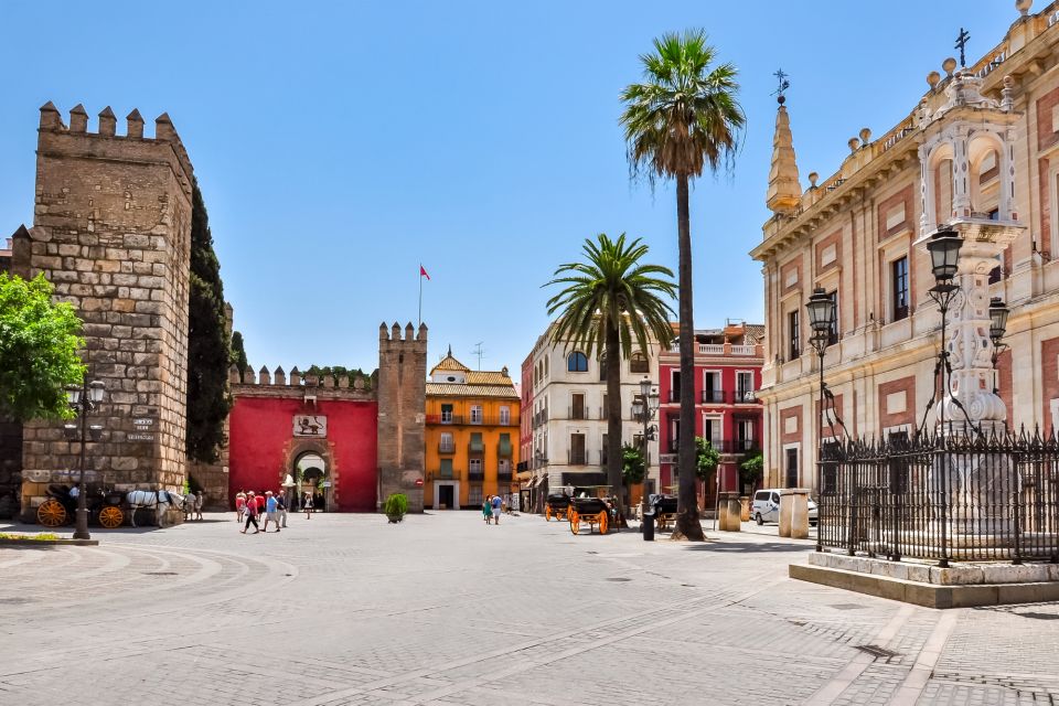 Seville: Highlights Self-Guided Scavenger Hunt and Tour - Activity Features and Benefits