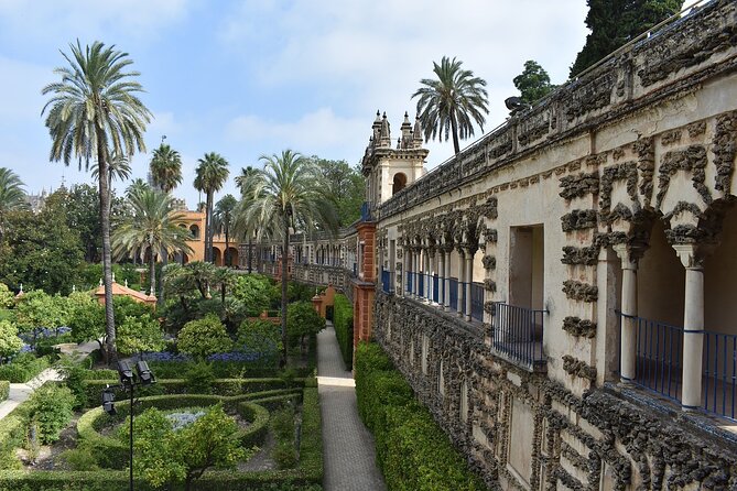 Seville Santa Cruz Walking Tour- by Ohmygoodguide - Local Insights and Tips