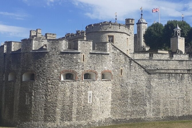 Shared Walking Tour to the Sights of London - Inclusions and Exclusions