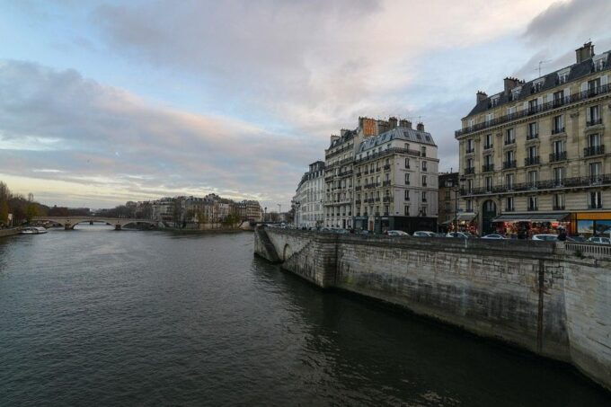 Sightseeing Tour of Paris - Museum Marvels and Collections