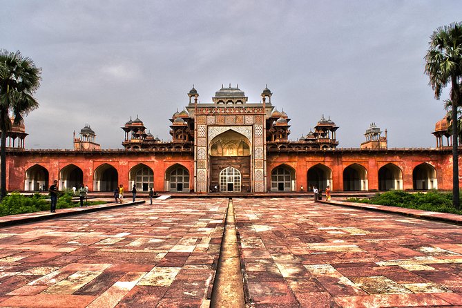 Sikandra Emperor Akbar Mausoleum With Taj Mahal - Last Words