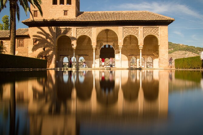 Skip The Line Tickets to Alhambra, Generalife and Nasrid Palaces - Reviews and Average Rating