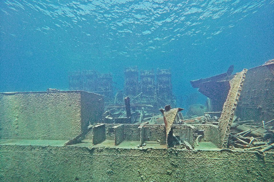 South Crete: Byron Shipwreck Dive With an Instructor - Dive Experience Highlights