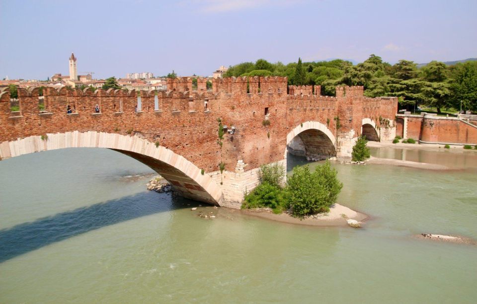 Story of Romeo and Juliet – Walking Tour in Verona - Tour Experience