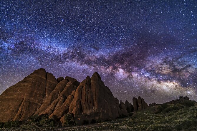 Sunset and Night Photography in Arches National Park - Tips for Capturing the Milky Way