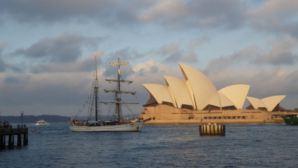 Sydney: Harbor Sunset Cruise With Dinner - Meeting Point Location