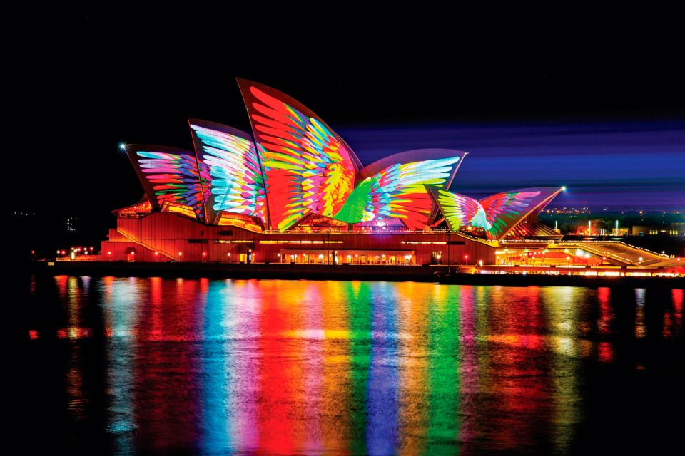 Sydney: Intimate Vivid Harbour Cruise With Canapes - Onboard Canapes and Beverages
