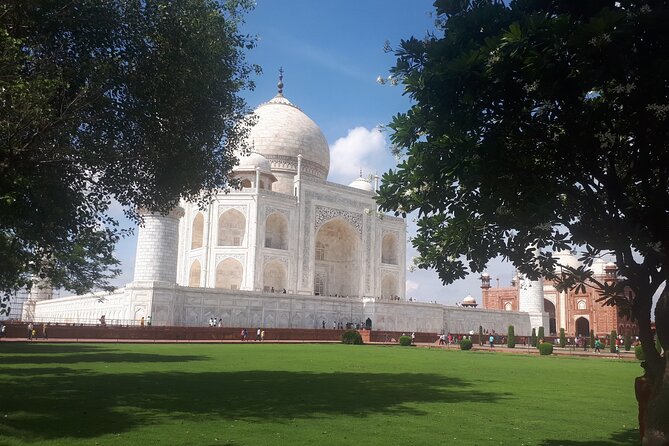 Taj Mahal Tour by Gatimaan Train From Delhi All Included - Pickup Locations and Instructions