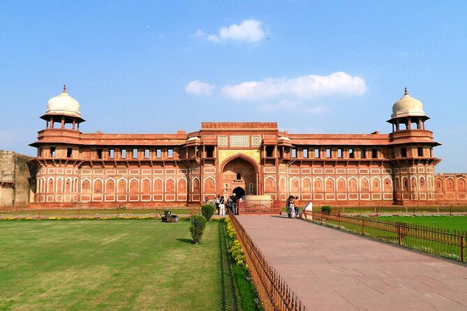 Taj Mahal Tour From Delhi By Car - Meeting and Pickup