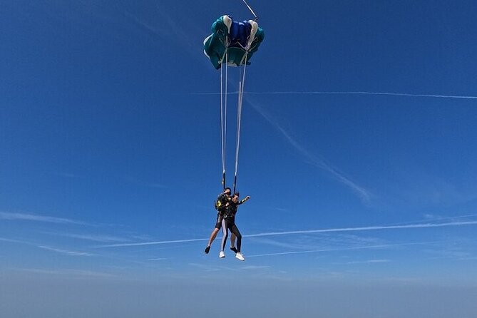 Tandem Skydive Experience in Dubai - Expectations and Requirements