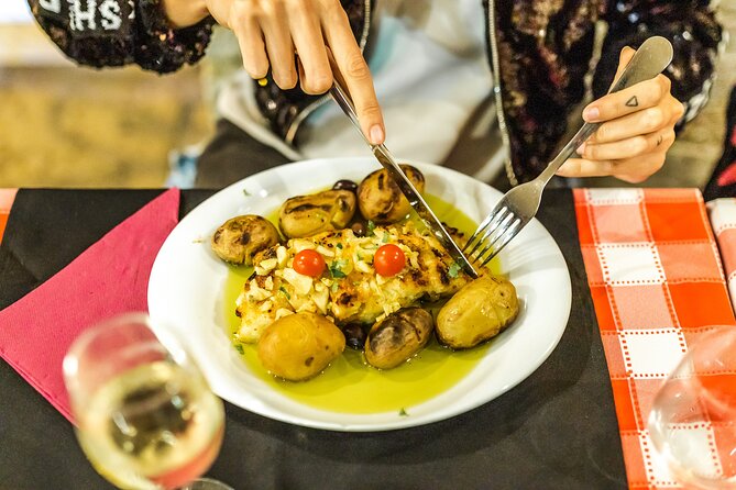 Tapas And Tascas: Private Food Tasting Experience In Lisbon - Drink Tasting