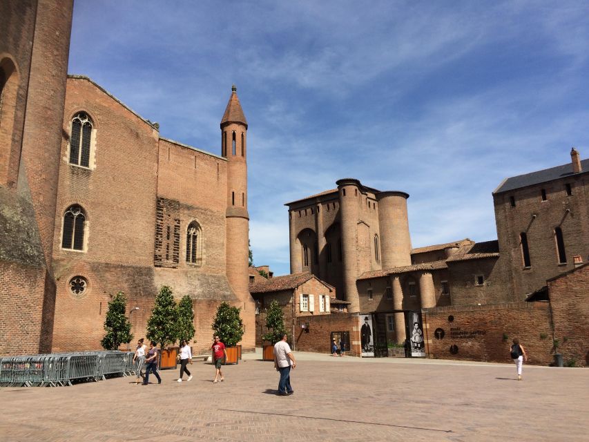 The Two Beautiful Cities of Albi and Cordes Sur Ciel - Gothic Architecture in Albi