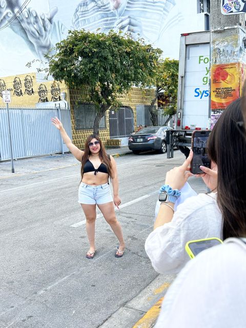 The WYNWOOD LOOP: Artwalk, Food & Photo Tour - Street Art and Graffiti Exploration