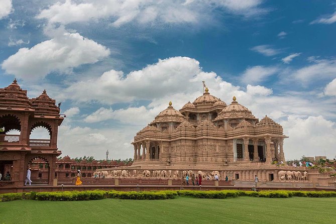 Tour To Swaminarayan Akshardham Guide & Delhi Transfers - Pricing