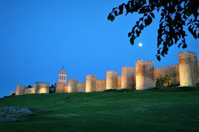 Tours Around the City of AVILA Round Trip of 1 Day From Madrid - Avila Cathedral: Architectural Marvel