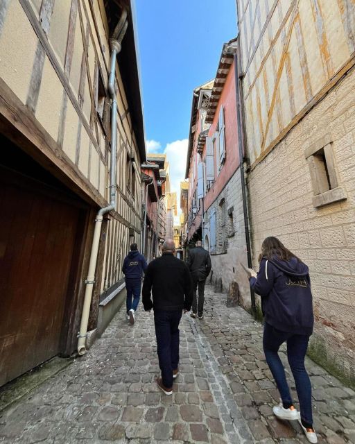 Troyes: Unusual Visit to the Famous Champagne Cork - Reservation Details