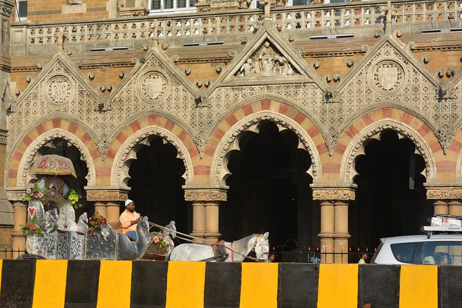 Two Days Mumbai Tour Package : City Slum Elephanta Market - Slum Experience