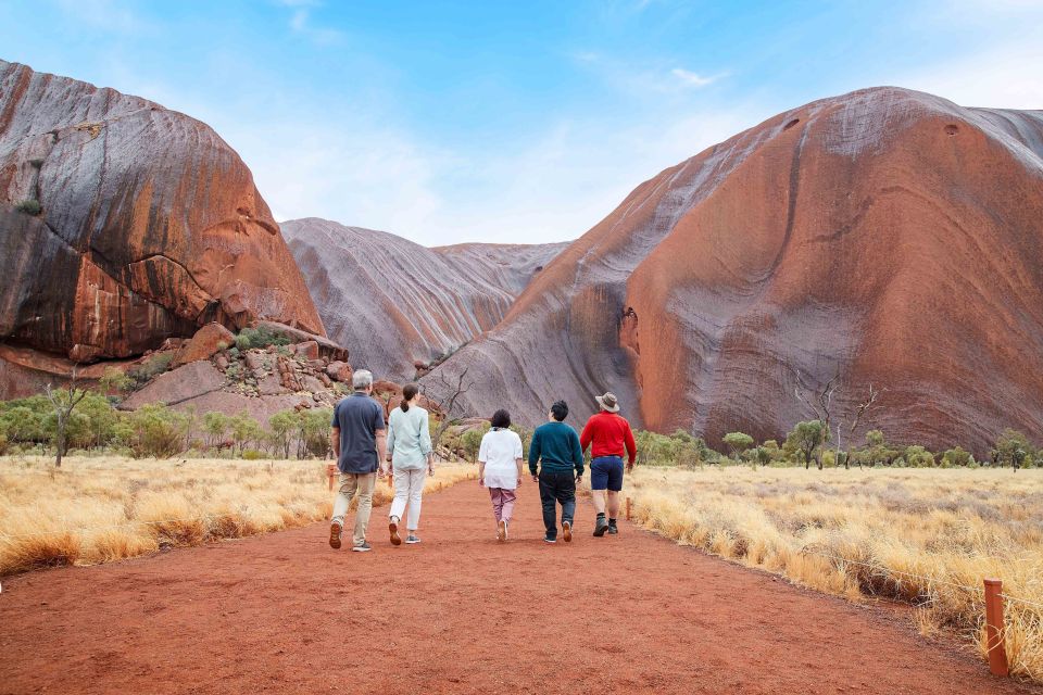 Uluru: Guided Walking Tour at Sunrise With Light Breakfast - Tour Inclusions