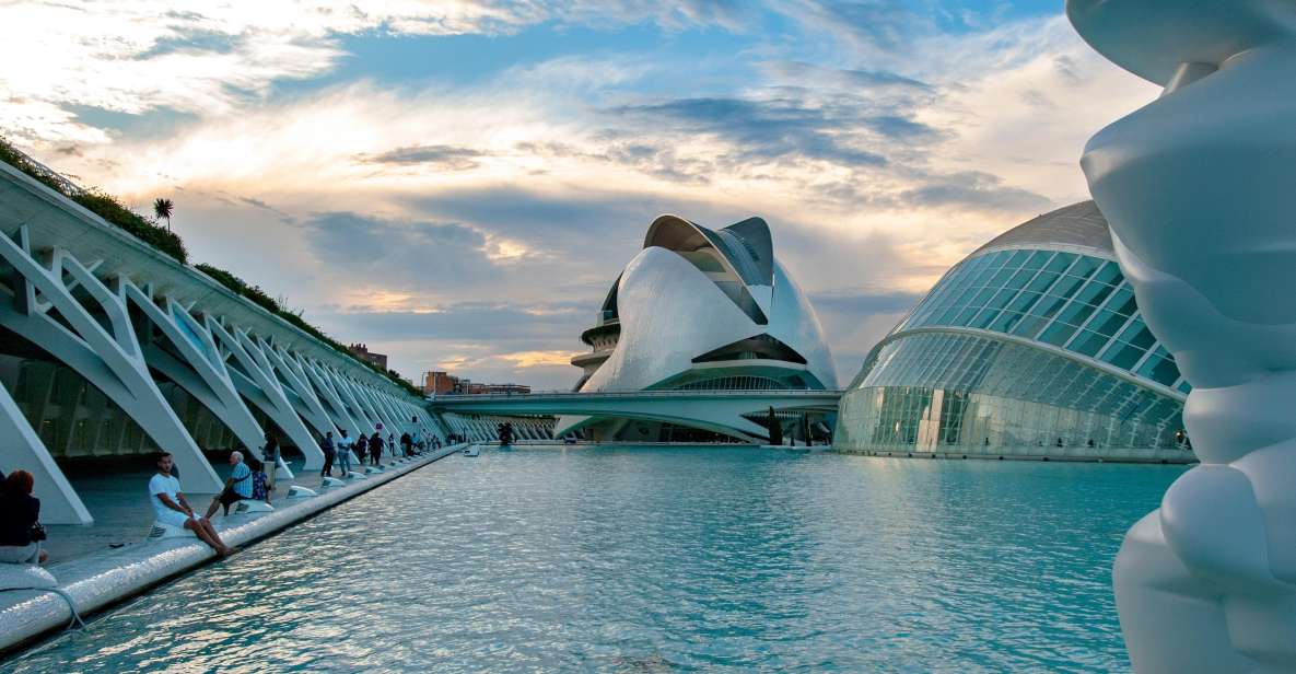 Valencia: Capture the Most Photogenic Spots With a Local - Activity Description