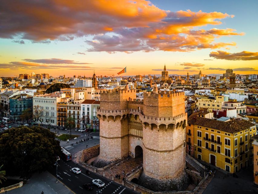 Valencia: Walking Tour With Audio Guide on App - Meeting Point Information