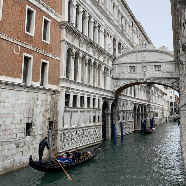 Venice: Private Guided Walking Tour at Sunset - Languages and Highlights