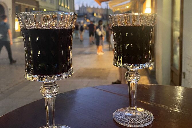 Walk and Tasting of Vodkas and Liqueurs in Krakow - Customer Reviews