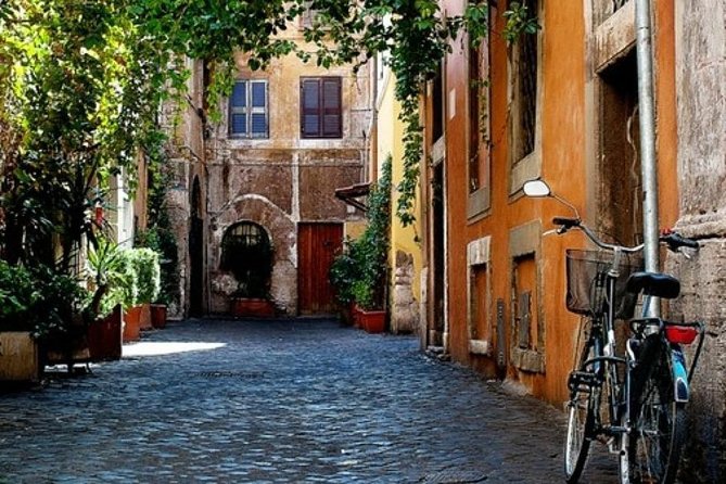 Walk Through the Alleys of the Center of Rome - Explore Historic Alleyways