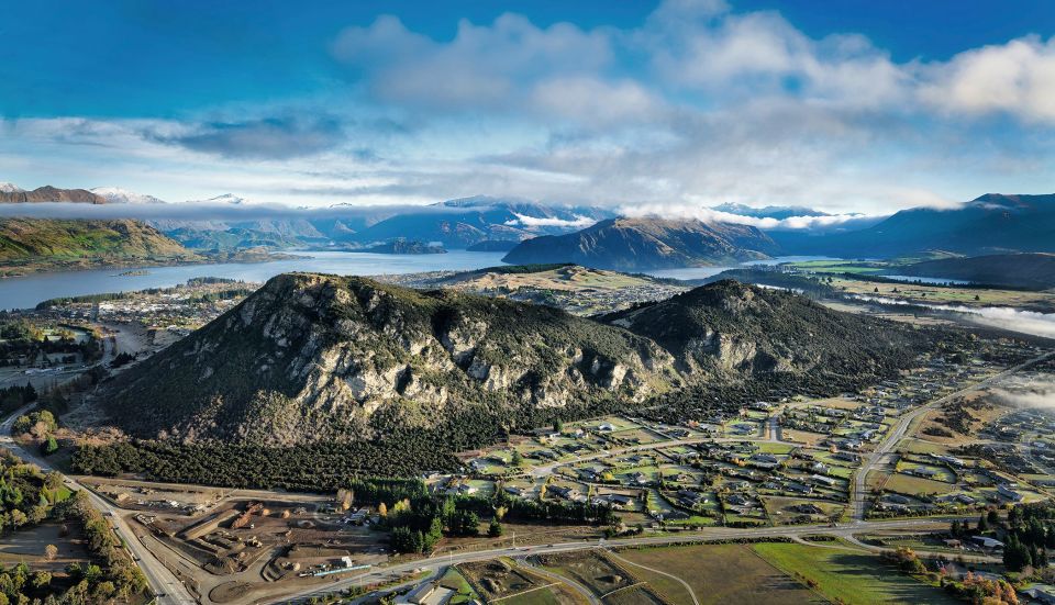 Wanaka: Scenic Hot Air Balloon Flight - Live Tour Guide and Availability