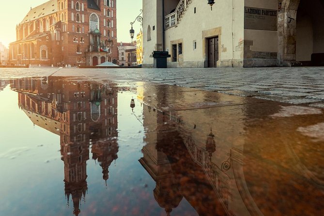 Wawel Hill Private Walking Tour in Your Chosen Language - Booking Information