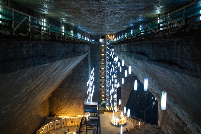 Wieliczka Salt Mine: Guided Tour From Krakow (With Hotel Pickup) - Tour Itinerary and Service Details