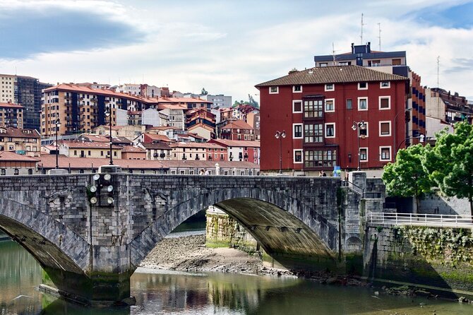 Wine Walks in Bilbao: Sip Through Centuries - Tasting Local Grape Varieties
