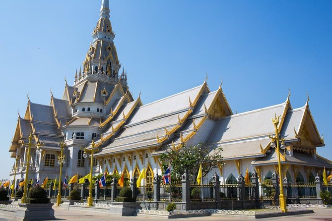 Worlds Tallest Ganesha and Temple of Bat Full Day Tour - Bangkok - Dining Experience