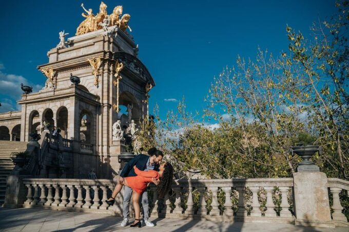 Write Your Love Story in Barcelona, Ciutadella Park Edition - Proposal and Engagement Photography