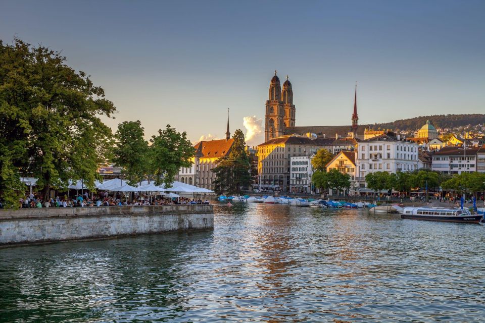 Zurich, Switzerland: Historical Walking Tour in Portuguese - Experience Inclusions