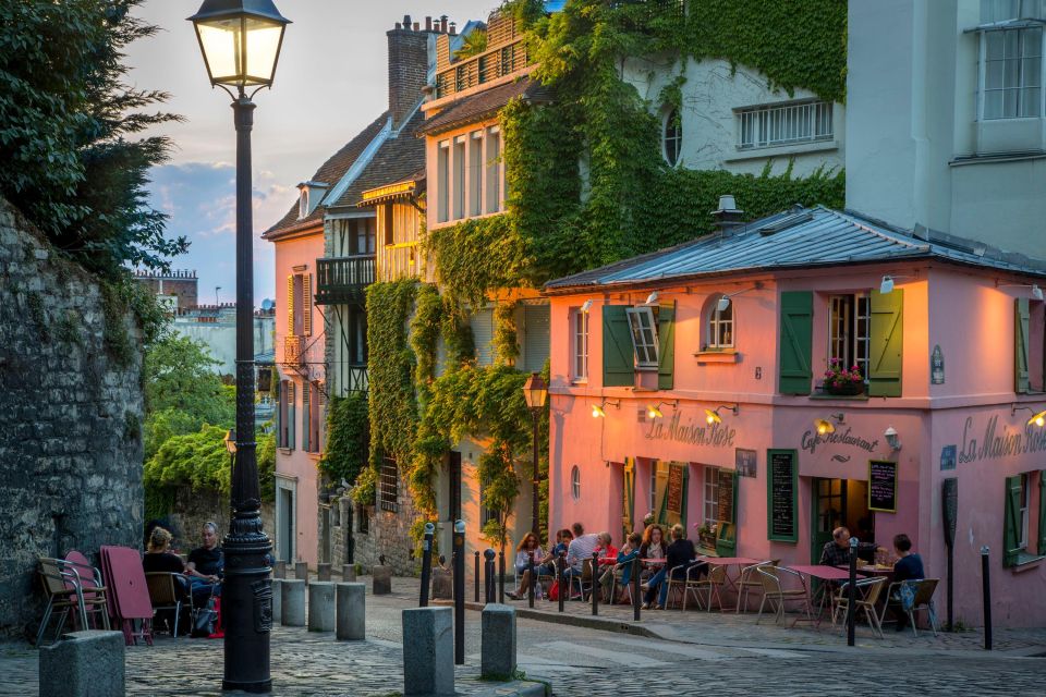 4 Hours Marais and Montmartre in Paris With Hotel Pickup - Key Points