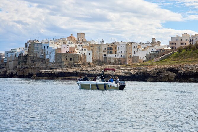 1 Hour and a Half Panoramic Tour of Polignano a Mare by Boat - Common questions