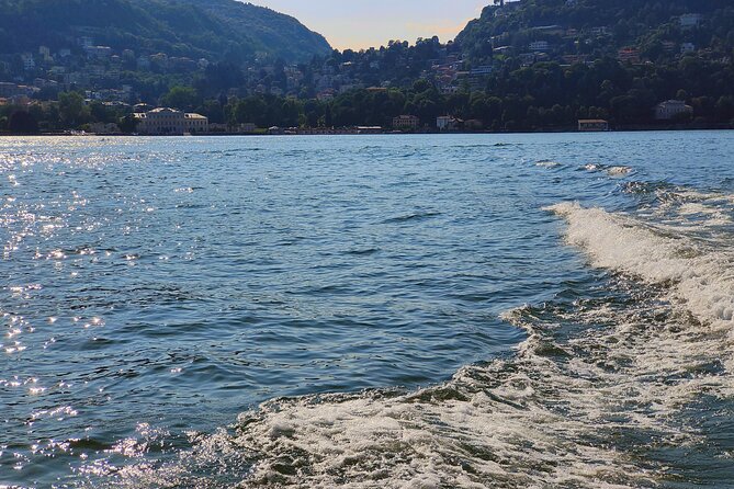 1 Hour Private Boat Tour on the Wonderful Lake Como - Tour Experience