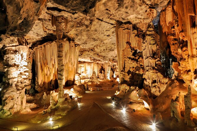 2-Day Buffelsdrift Game Lodge Safari With Cango Caves Shared Tour - Safari and Cave Exploration