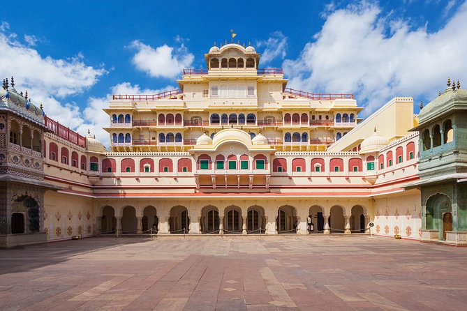 2-Day Private Tour of Jaipur From Delhi: City Palace, Hawa Mahal and Amber Fort - Common questions