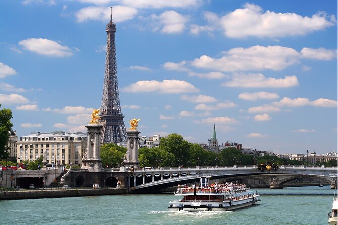 2-Hours Guided Walking Tour and River Cruise in Paris - Logistics and Addresses