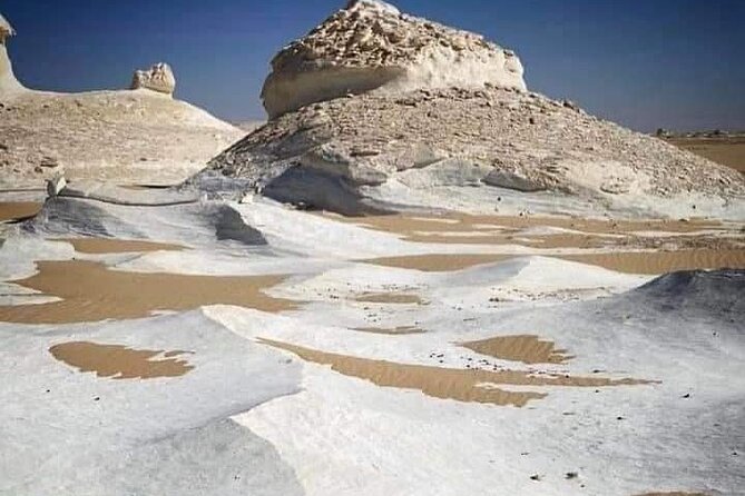 2Days to White Desert and Bahariya Oasis Tour From Cairo & Giza - Tour Highlights