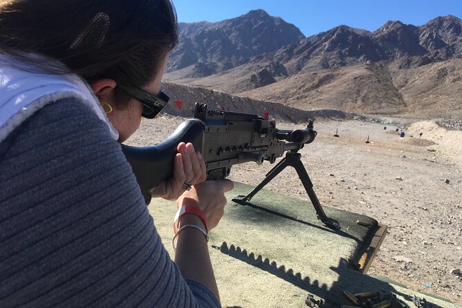 3 Gun Desert Machine Gun Shooting Adventure - Immerse Yourself in the Desert Shooting Range