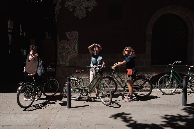 3-Hour Private Gaudi Bike Tour - Gaudis Architectural Masterpieces