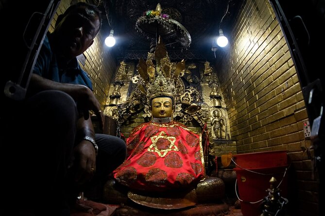 3 Hours Walking Tour at Swayambhunath - Safety Guidelines