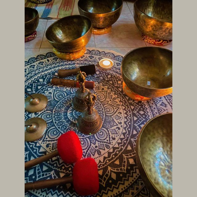 30 Minutes Sound Bath and Guided Meditation by Jan Ming - Instruments and Setting