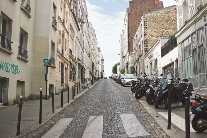 4 Hours Paris Private Montmartre Walking Tour and Seine River Cruise - Booking Instructions